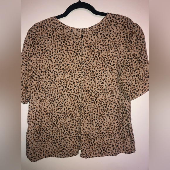 Abercrombie and Fitch Leopard Print Tee - Picture 2 of 3